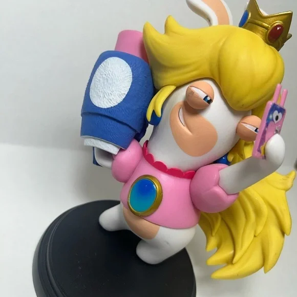 Mario + Rabbids Kingdom Battle - Rabbid Peach Figure 📱🤪 - Picture 3 of 11
